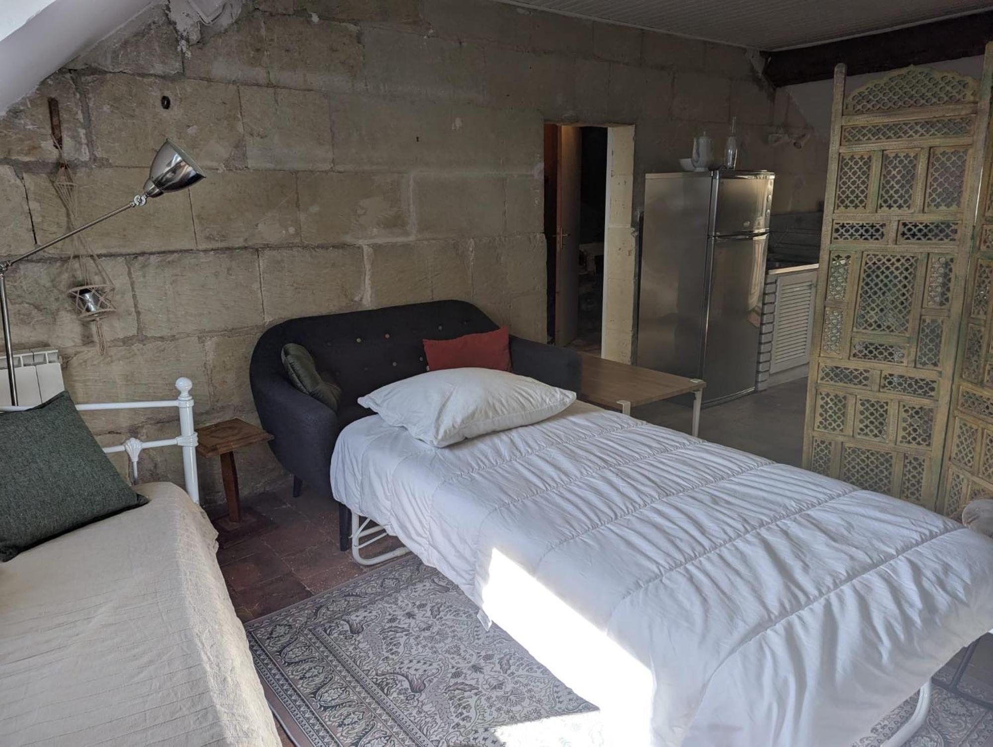 Appartement Des Hirondelles , Au Pied Du Chateau Chinon Exterior foto